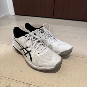 Solution Swift FF Tennis Shies Size 10.5 - Barely Worn